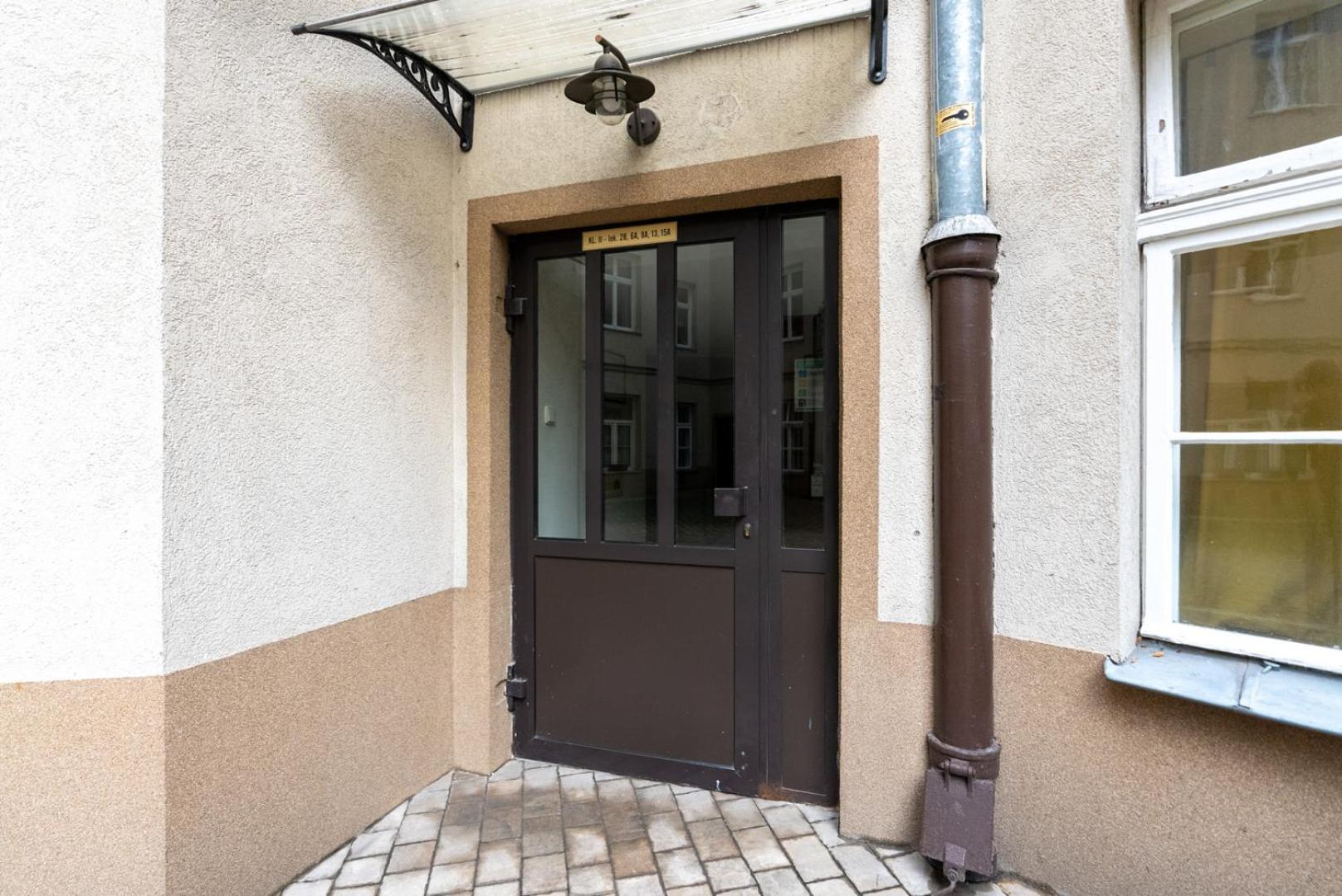 Apartment Chocimska - Location, Tram&shops Nearby - By Rentujemy Warsaw